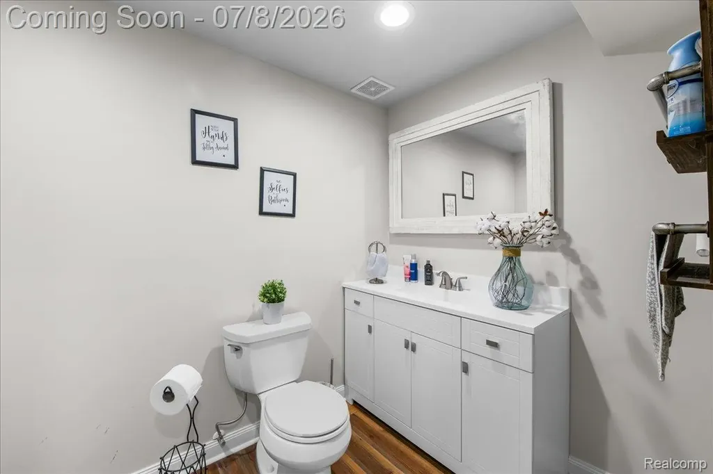 45433 Indian Creek Drive Canton Charter Township MI 48187