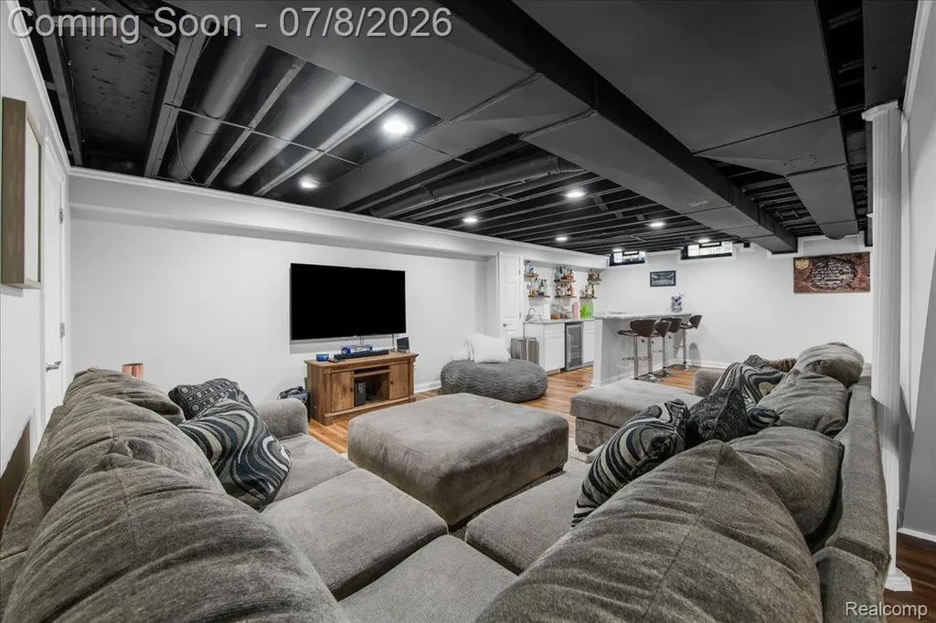 45433 Indian Creek Drive Canton Charter Township MI 48187