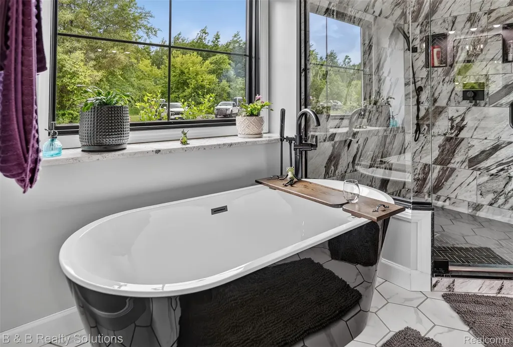 6204 Fish Lake Road Deerfield Township MI 48461