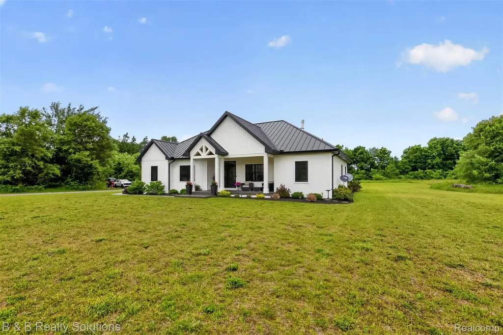 6204 Fish Lake Road Deerfield Township MI 48461