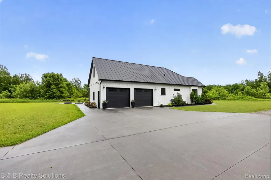 6204 Fish Lake Road Deerfield Township MI 48461