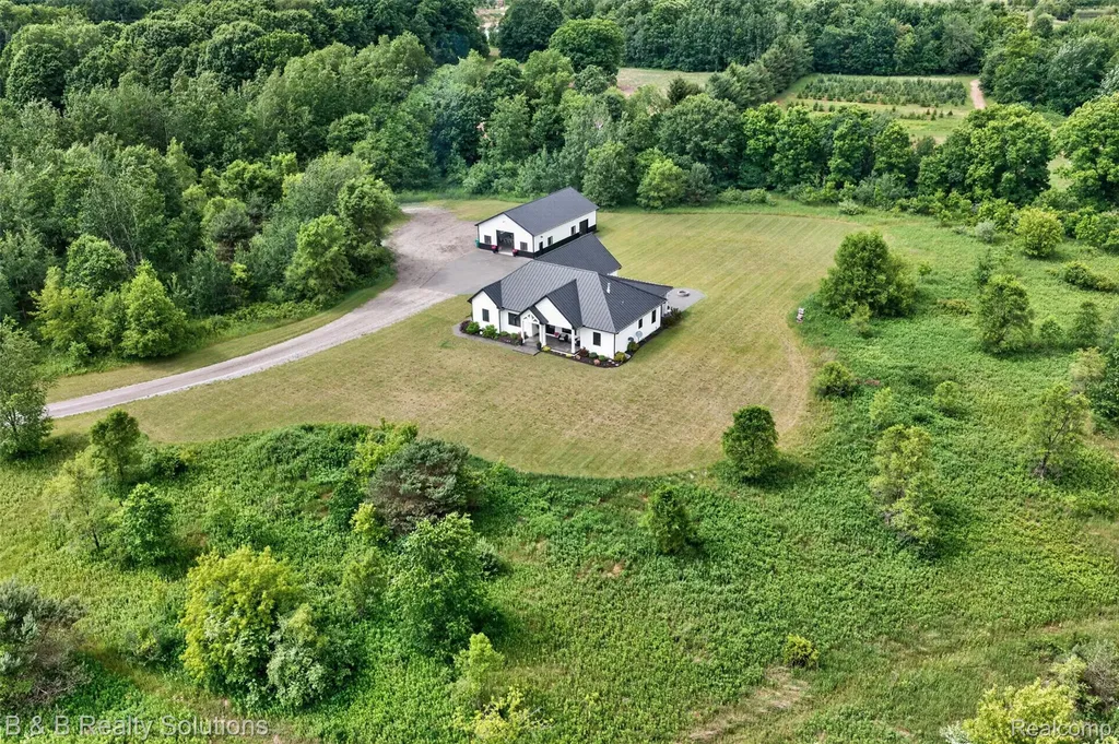 6204 Fish Lake Road Deerfield Township MI 48461
