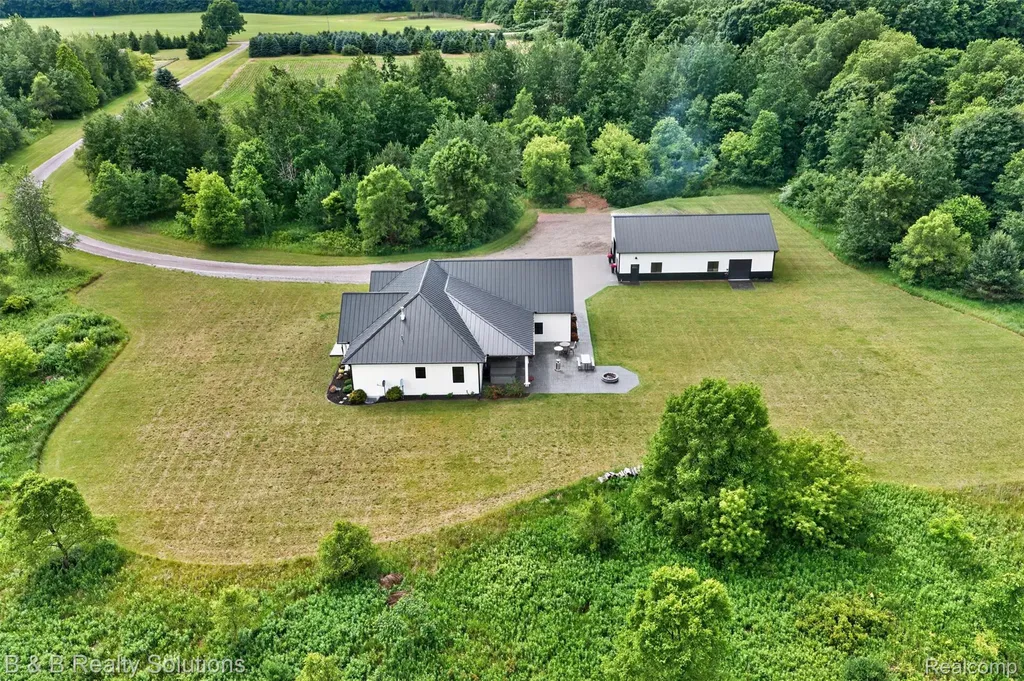 6204 Fish Lake Road Deerfield Township MI 48461
