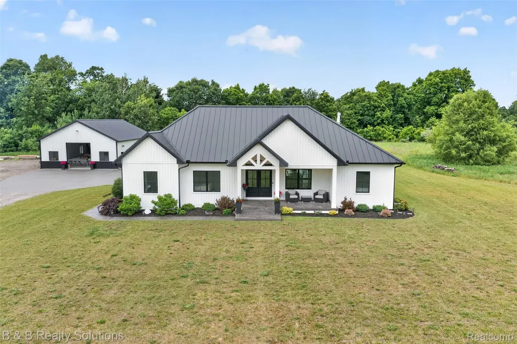 6204 Fish Lake Road Deerfield Township MI 48461