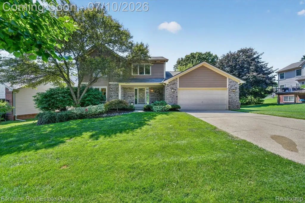1963 Willowicke Drive Wixom City MI 48393