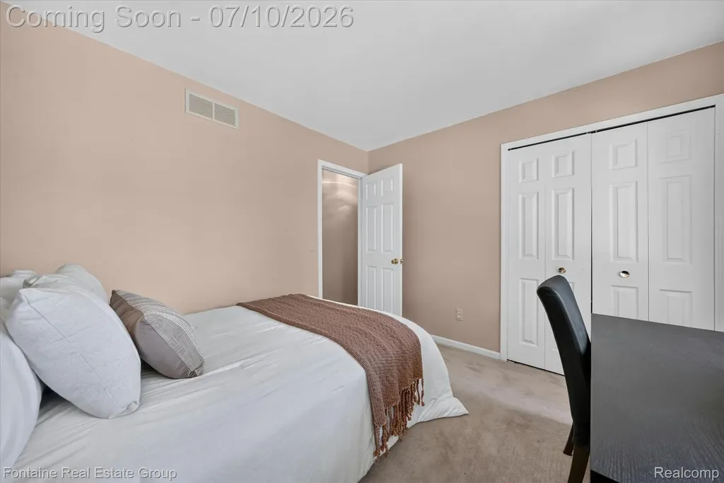 1963 Willowicke Drive Wixom City MI 48393