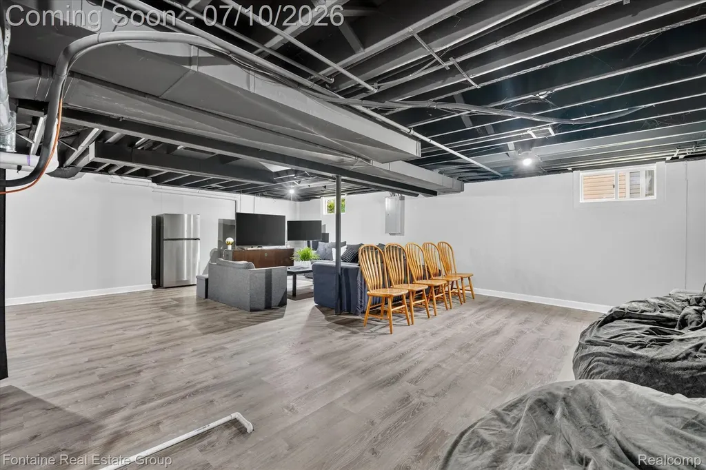 1963 Willowicke Drive Wixom City MI 48393