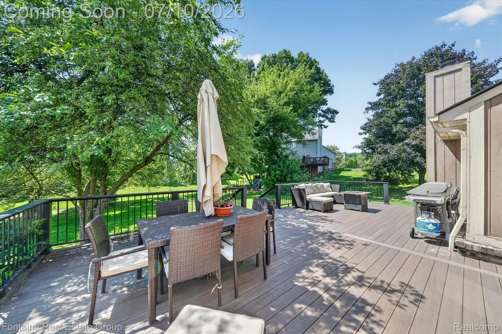 1963 Willowicke Drive Wixom City MI 48393