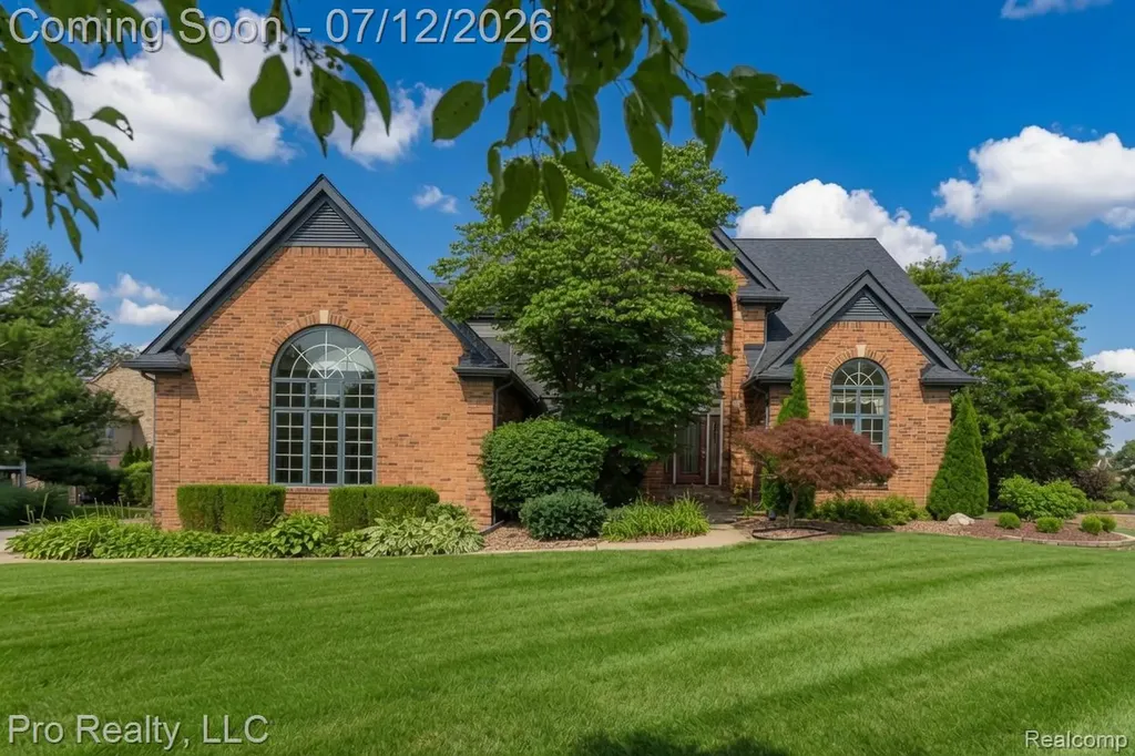 13838 Fawn Woods Court Plymouth Charter Township MI 48170