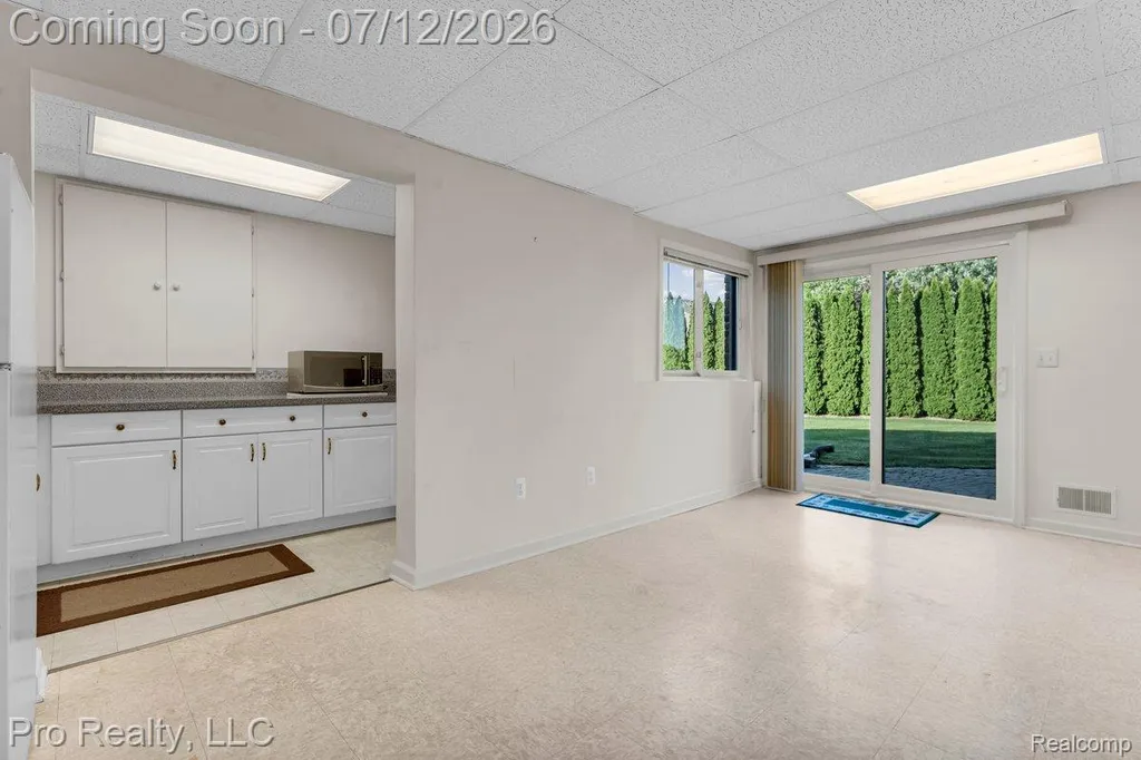 13838 Fawn Woods Court Plymouth Charter Township MI 48170