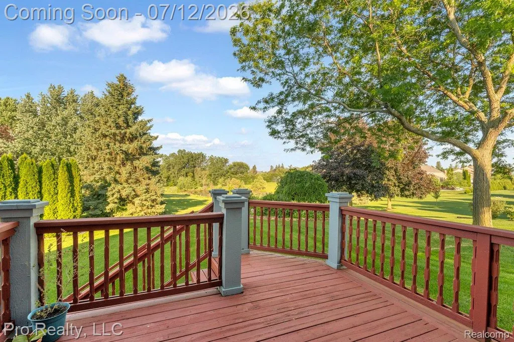 13838 Fawn Woods Court Plymouth Charter Township MI 48170