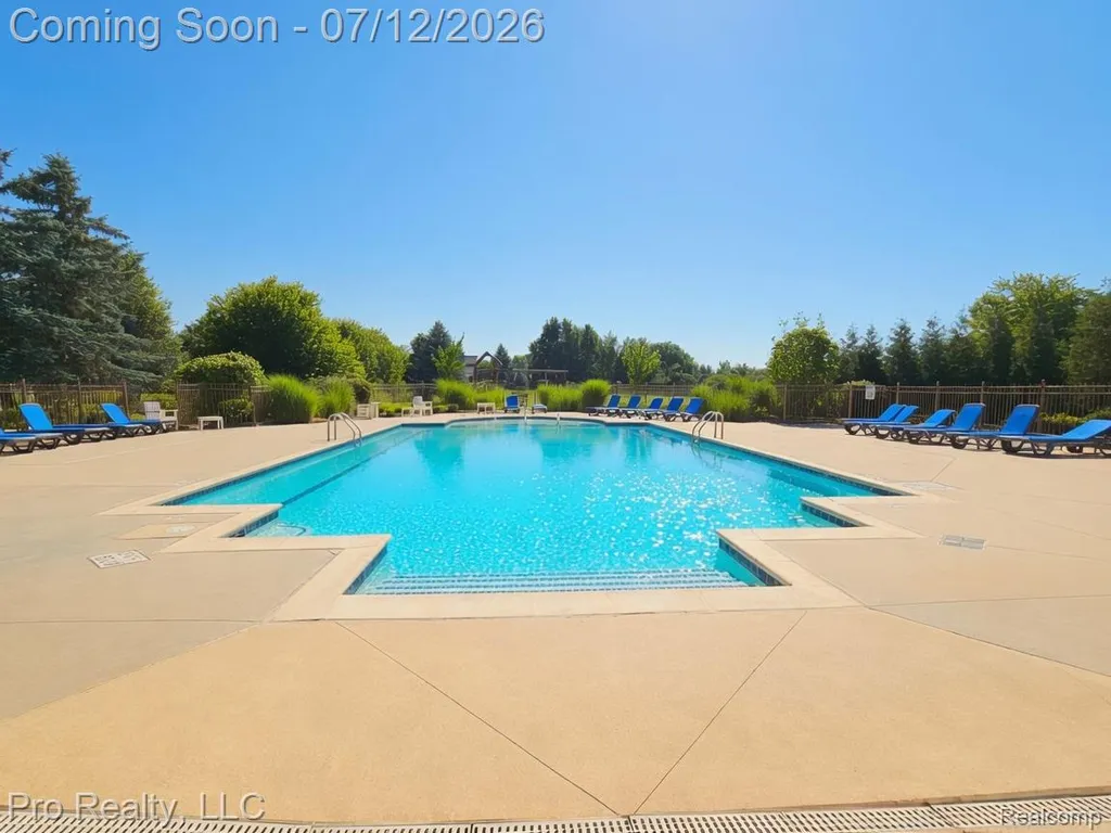13838 Fawn Woods Court Plymouth Charter Township MI 48170