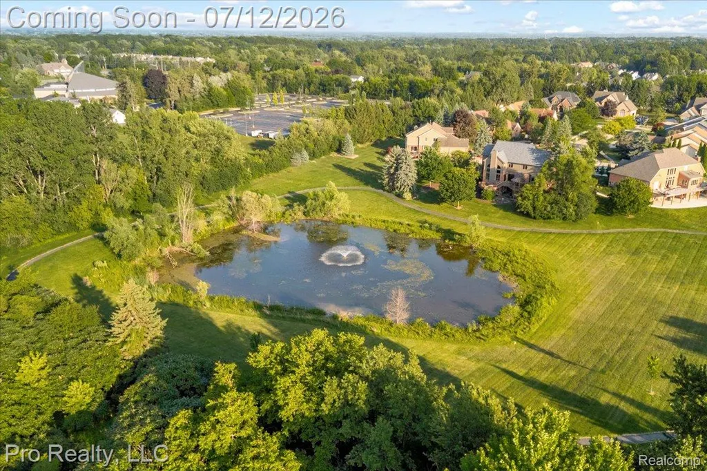 13838 Fawn Woods Court Plymouth Charter Township MI 48170