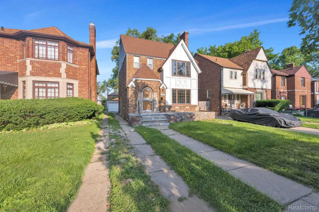 18961 Pennington Drive Detroit City MI 48221