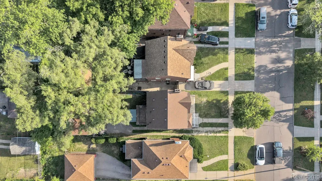 18961 Pennington Drive Detroit City MI 48221