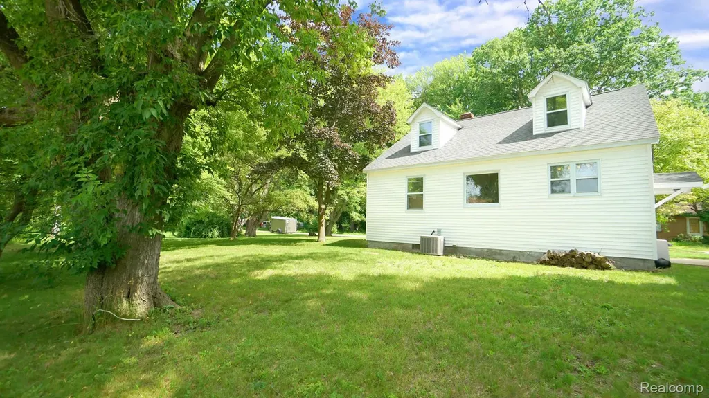 3420 Rivercrest Court Midland City MI 48640