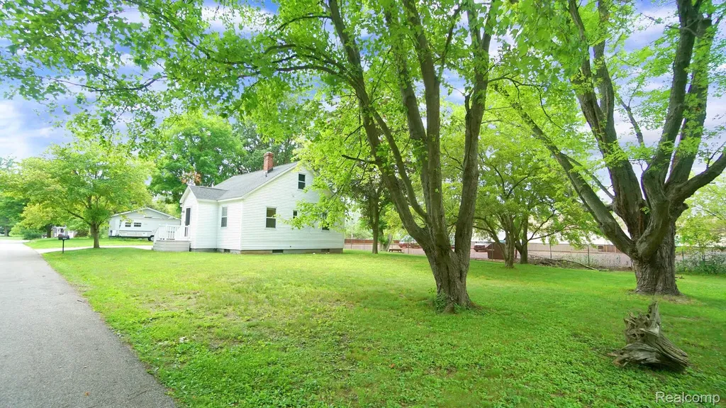 3420 Rivercrest Court Midland City MI 48640