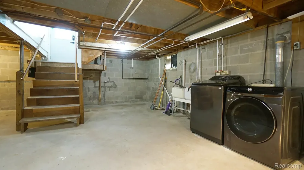 3420 Rivercrest Court Midland City MI 48640