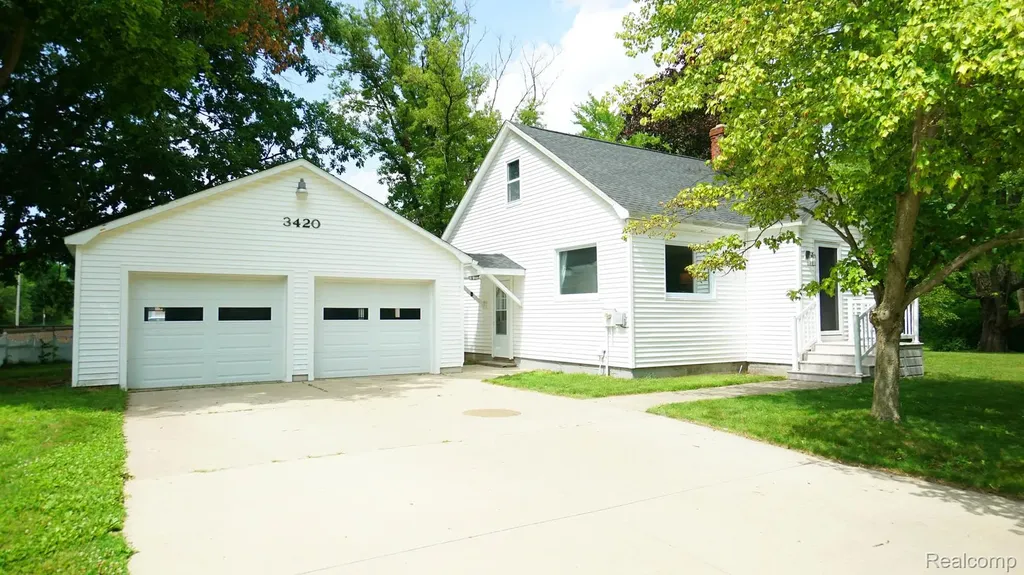 3420 Rivercrest Court Midland City MI 48640