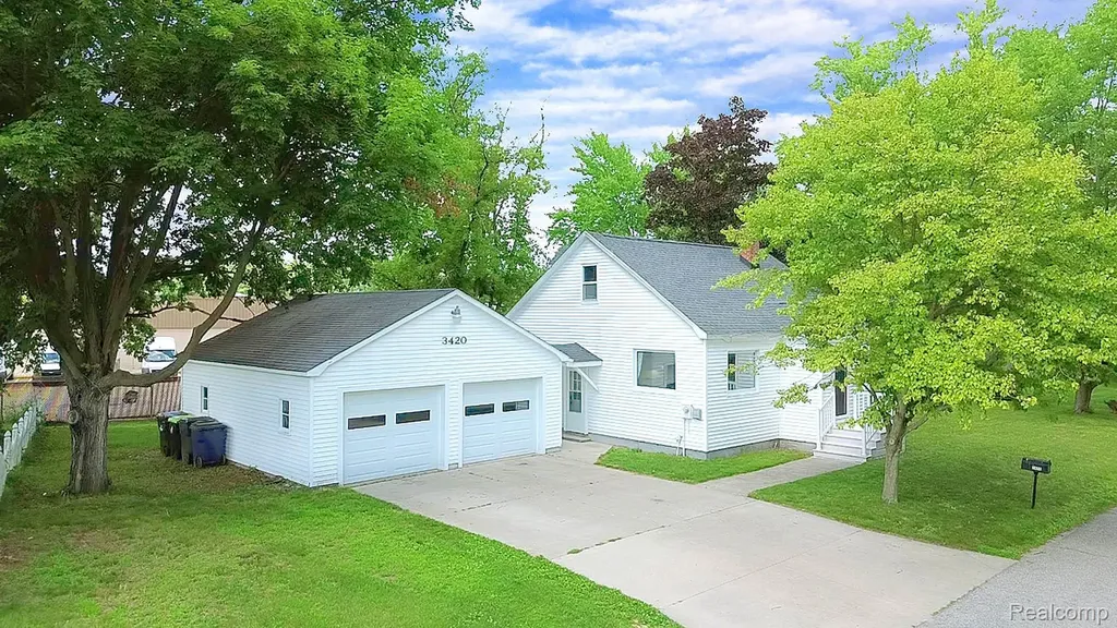 3420 Rivercrest Court Midland City MI 48640