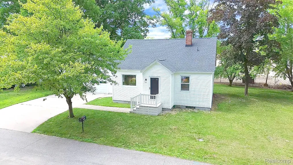3420 Rivercrest Court Midland City MI 48640