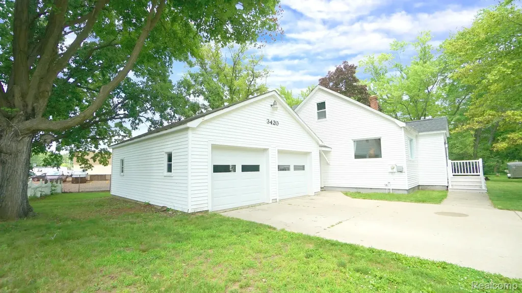 3420 Rivercrest Court Midland City MI 48640