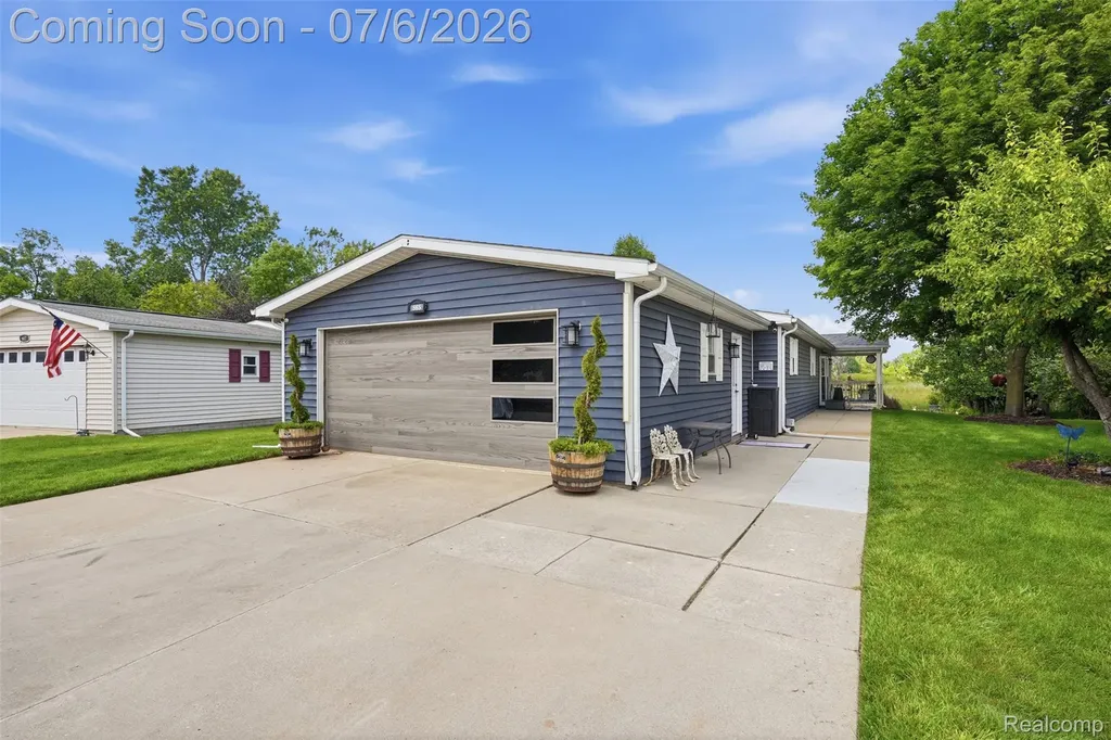 865 Beach Buggy Lane Linden City MI 48451