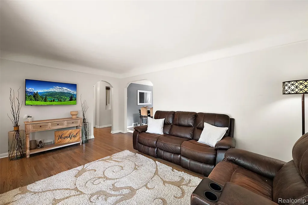 13278 Veronica Street Southgate City MI 48195