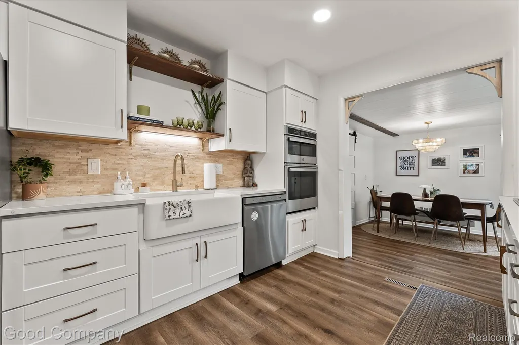 141 Nesbit Lane Rochester Hills City MI 48309