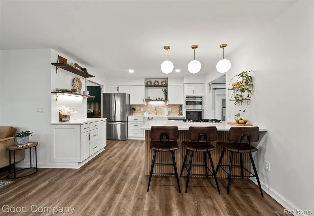 141 Nesbit Lane Rochester Hills City MI 48309