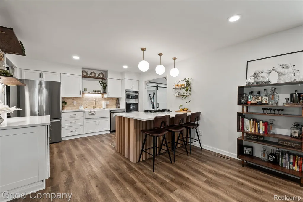141 Nesbit Lane Rochester Hills City MI 48309