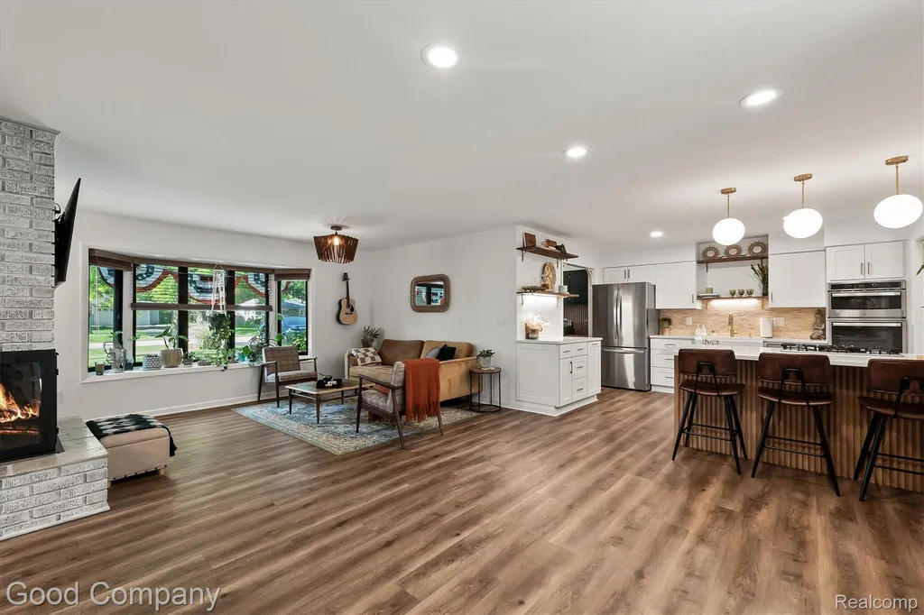141 Nesbit Lane Rochester Hills City MI 48309
