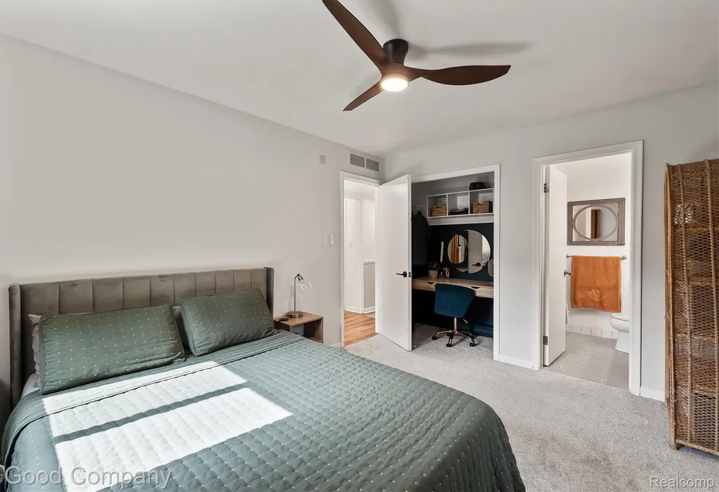 141 Nesbit Lane Rochester Hills City MI 48309