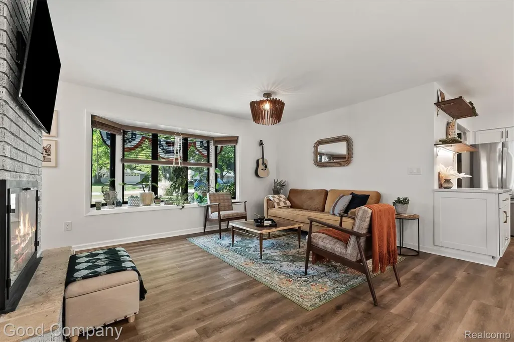 141 Nesbit Lane Rochester Hills City MI 48309