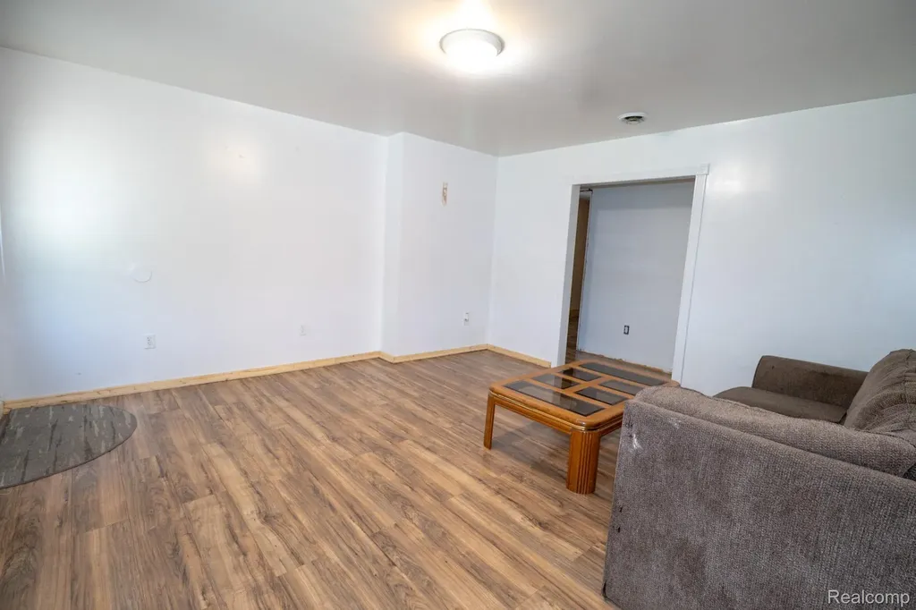 6301 Janet Street Taylor City MI 48180