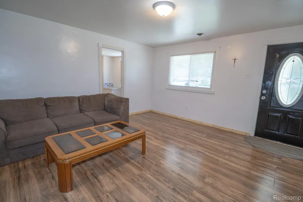 6301 Janet Street Taylor City MI 48180
