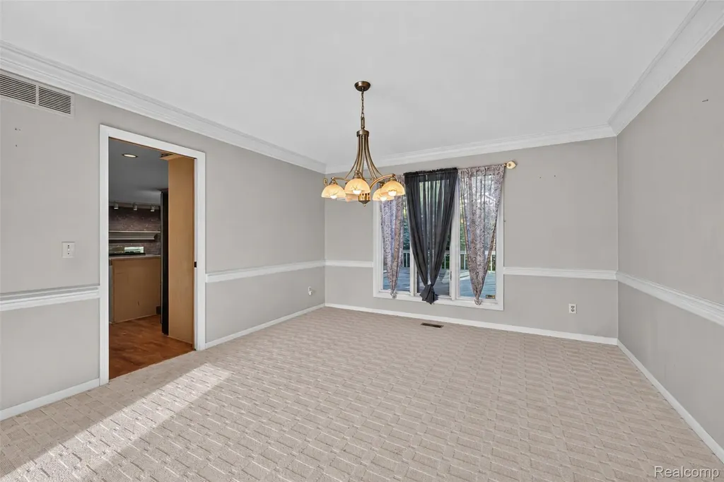 11549 Kings Coach Road Grand Blanc City MI 48439