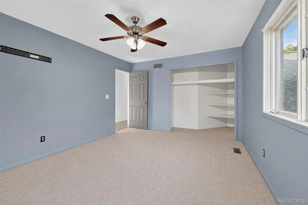 11549 Kings Coach Road Grand Blanc City MI 48439
