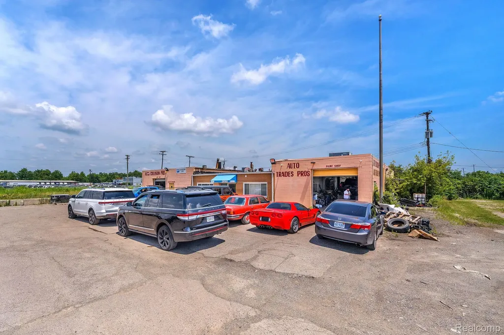 29300 Goddard Road Romulus City MI 48174