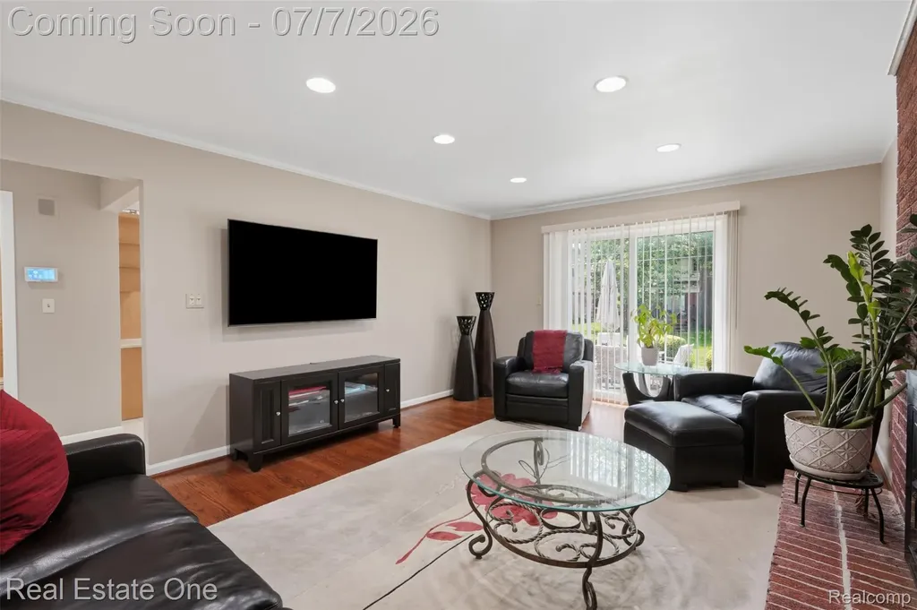 21455 Independence Drive Southfield City MI 48076