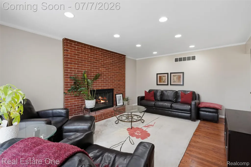 21455 Independence Drive Southfield City MI 48076