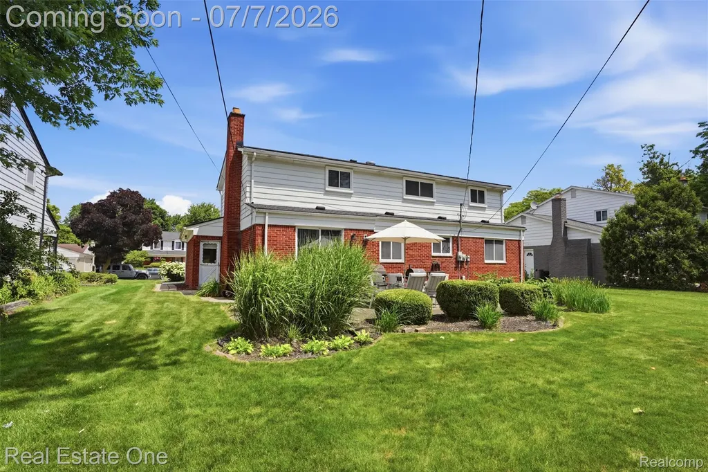 21455 Independence Drive Southfield City MI 48076