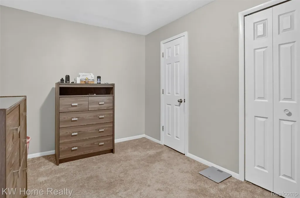 14620 Pearson Street Oak Park City MI 48237