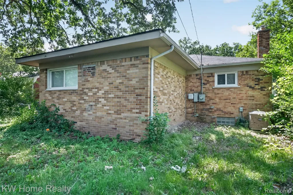 14620 Pearson Street Oak Park City MI 48237