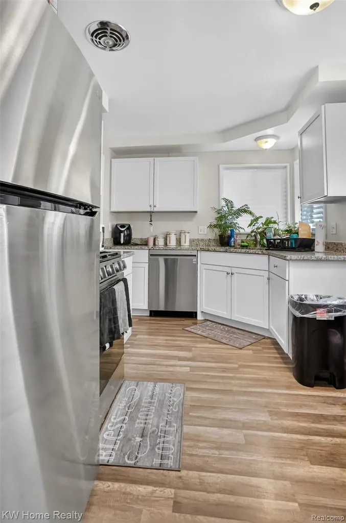 14620 Pearson Street Oak Park City MI 48237