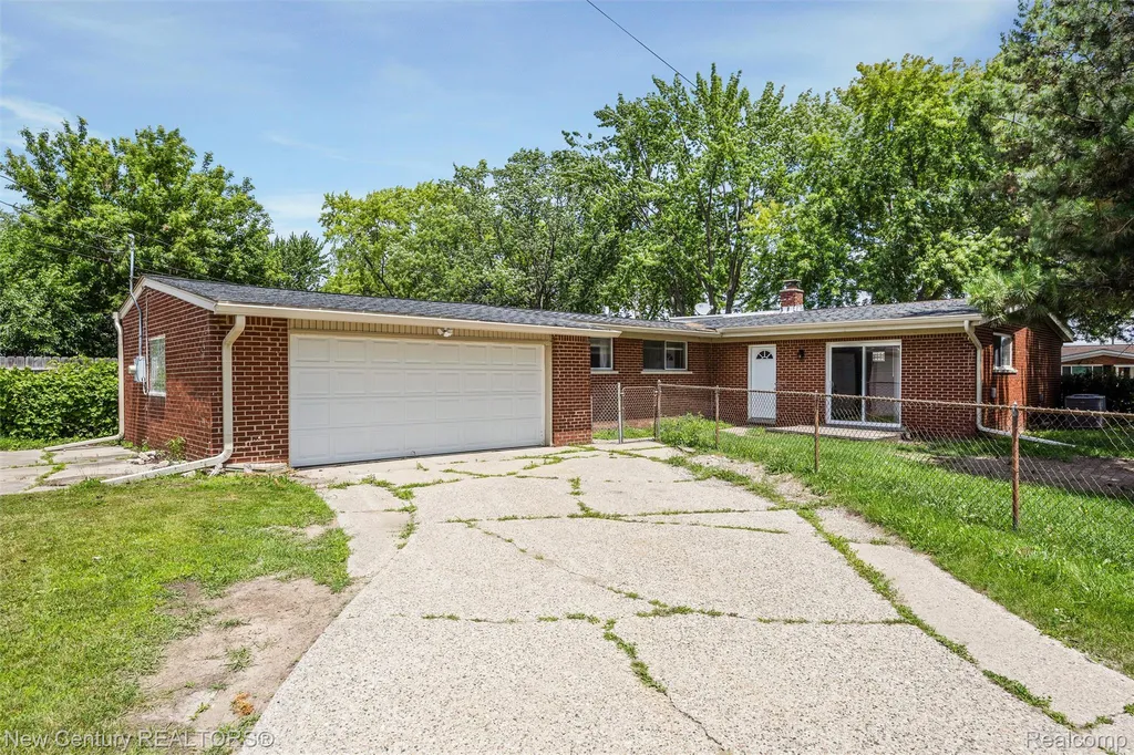 1720 Westbrook Drive Madison Heights City MI 48071