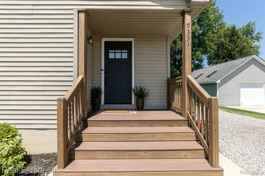 9331 Clifton Avenue Salem Township MI 48168