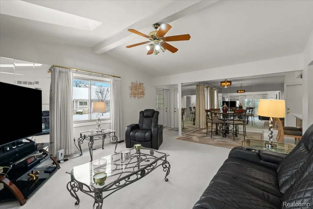 42158 Blossom Lane Clinton Charter Township MI 48038