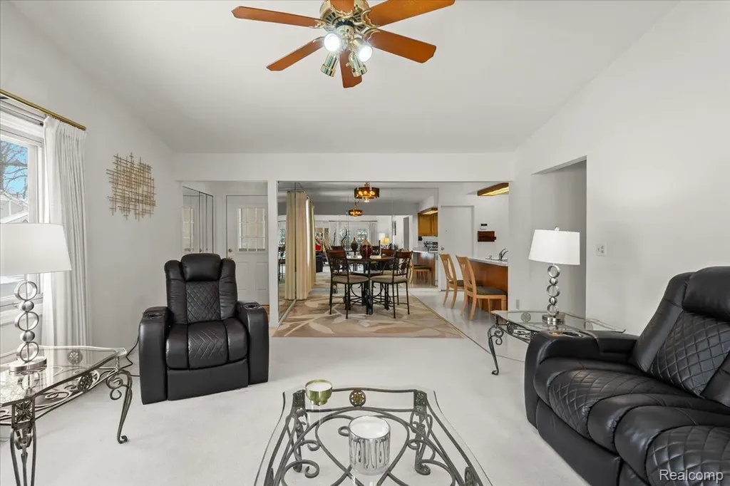 42158 Blossom Lane Clinton Charter Township MI 48038