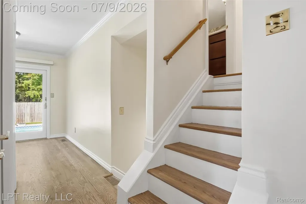 1408 Ledgewood Drive Canton Charter Township MI 48188